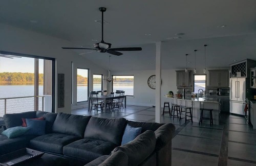 Tyler Boat Rental | Incredible boathouse built on top of the beautiful Lake Tyler!