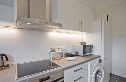 Khalandrion Apartment | Athina 2BR Apt, Fully Equipped, Kitchen, AC, WiFi