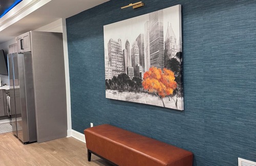 Downtown Baltimore House | Spacious 3BR, 3.5BA Home with Ensuite Bathrooms & Modern Comforts