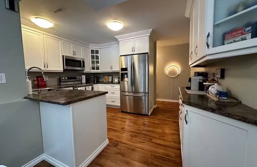 Port Coquitlam House | Spacious Garden-Level Suite Near Trails – Safe & Walkable Area