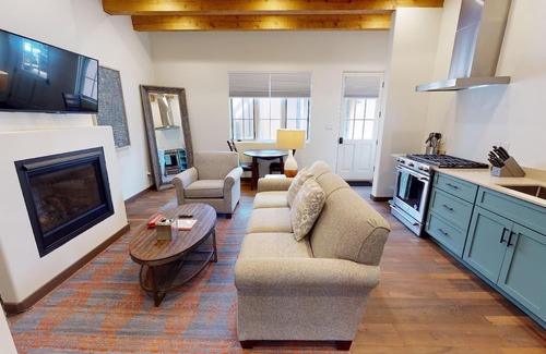 Historic Eastside House | Delgado C-2: Just one block from Canyon Road!