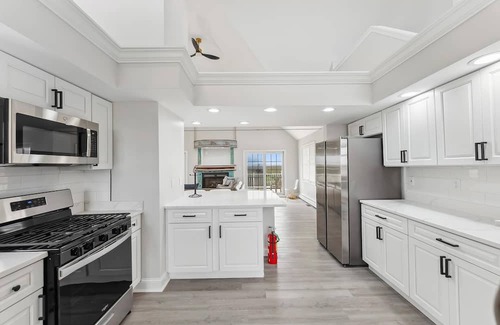 Cape May Court House House | Charming newly updated home in Avalon with endless views of bay and sunset