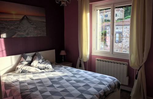 Saint-Gervazy House | Gîte Les Colibris 3 - with spa - sleeps 6