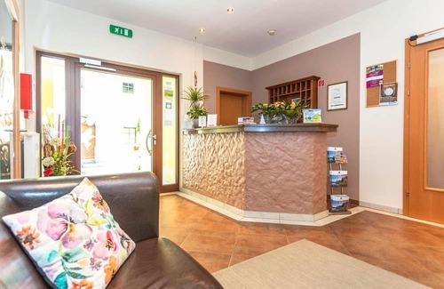 Rauris Cottage | Double room "Sonne" for up to 3 persons in the mid-season - breakfast hotel