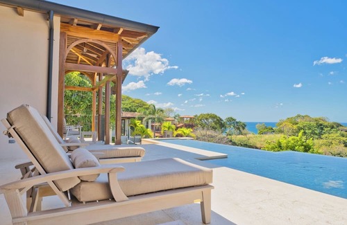 Las Catalinas Villa | Oceanview Villa Featuring Large Infinity Lap Pool at Las Catalinas