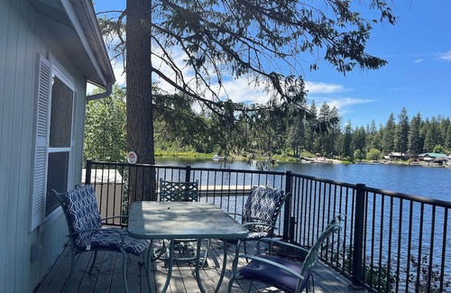 Newport Cabin | 3-bedroom lakefront cabin with WiFi, AC and a private dock. Bring the family!
