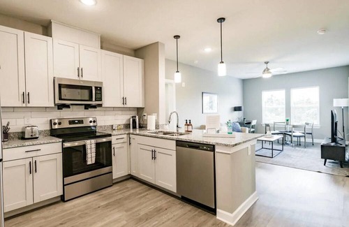 Fort Myers Apartment | Vantage 2BD 10 - Two Bedroom Apartment, Sleeps 4