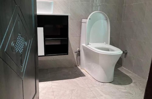 Gbawe House | Affordable Guest Room