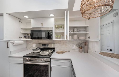 La Cita Condo | Paradise Villa with pool close to Kennedy Space Center