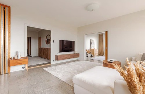 Ostermalm Apartment | 180 Sqm 5BR Apartment with Stunning View in Östermalm