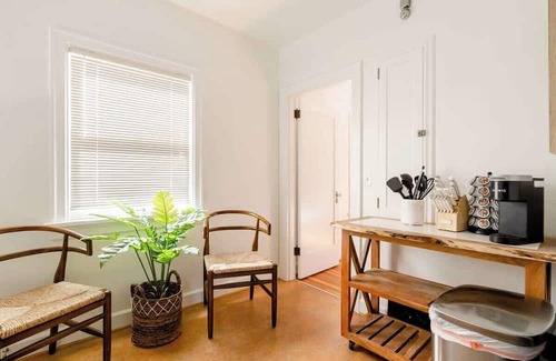 Hosford-Abernethy House | 1892 Bohemian Dream Studio in Ladd's Addition