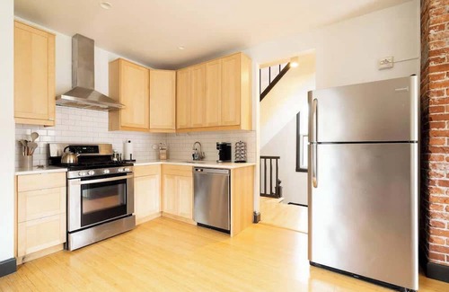 Uptown Apartment | Scandinavian Loft ~ Local Espresso & Boutiques
