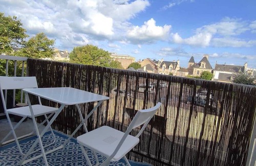 Luc-sur-Mer Apartment | 2 minutes walk from the beach, F2 in mezannine
