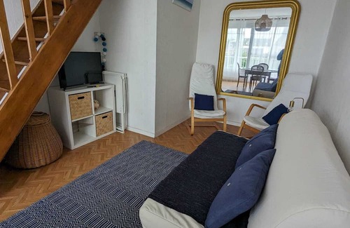 Luc-sur-Mer Apartment | 2 minutes walk from the beach, F2 in mezannine