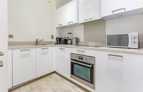 Churchill Apartment | Cozy 1 bedroom Apartment for 3 people