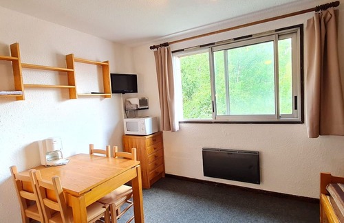 Les Deux Alpes Apartment | Kandahar by Interhome