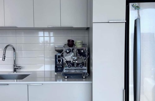 International District Apartment | Hotel Vibes At Home I Humaniti Condos I 2Beds-2Baths IMONTREAL