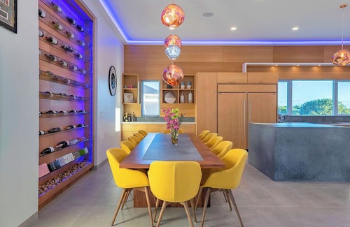 Ocean Point Villa | Ocean Breeze Villa - Luxurious Waterfront Property
