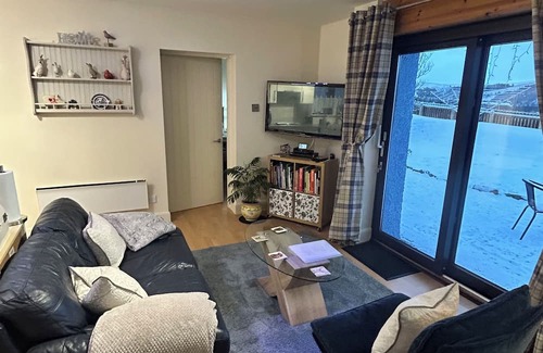 Tomintoul Cottage | Cosy cottage in a lovely setting of Tomintoul with panoramic views of the hills