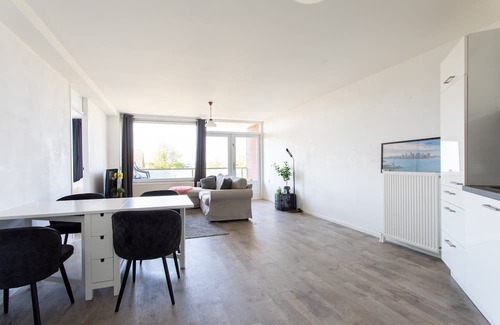 Burgerbrug Condo | Cozy and clean 2-room apartment in Burgerbrug - close to the beach and nature!