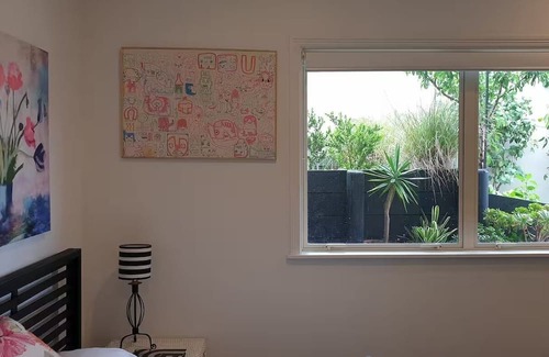 Gulf Harbour House | Entire House. Close to Schools. 3 Bedrooms