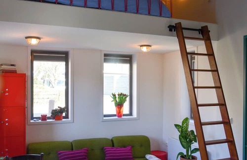 Huisduinen Apartment | Gatehouse 2A: only 500 meters from the beach in Huisduinen