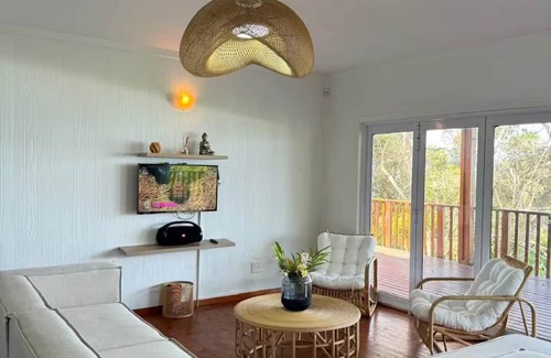 Lopes House | Number 8 House