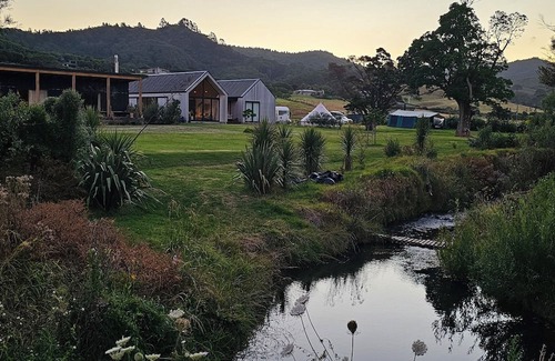 Whangapoua House | Awa Coastal Home - Architecturally designed I Whangapoua I New Chums Beach