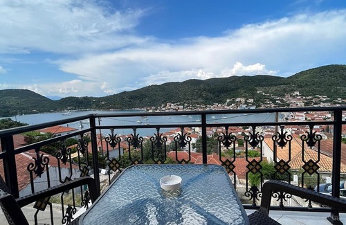 Vathy House | 3-bedroom house in charming Ithaki with AC, WiFi. Live the Greek dream