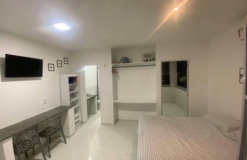 Caucaia Apartment | Suite, studio Icaraí/Cumbuco Air, TV, Minibar and microwave 5km Cumbuco