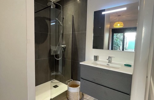 Vallon-Pont-d'Arc Apartment | Charming new T2 apartment 2 minutes walk from the village center