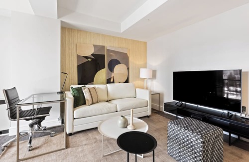 Upper East Side Apartment | Luxury Two Bed With Private Balcony on the UES