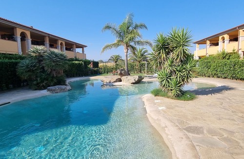 Puntone Apartment | Apartment in residential complex with swimming pool 3 min drive from the sea