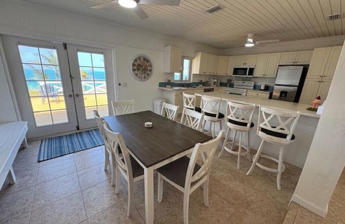 Cooper's Town House | Waterfront Abaco Beach House - Private 5Bedroom 3Bath, 15 min from Treasure Cay