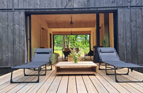 Sainte-Foy-de-Longas Ski Chalet | Charming chalet in Sainte-Foy-de-Longas nestled in a private woodland forest
