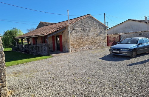 Lusseray House | Gîte O'Limousin stone barn just renovated with all comforts