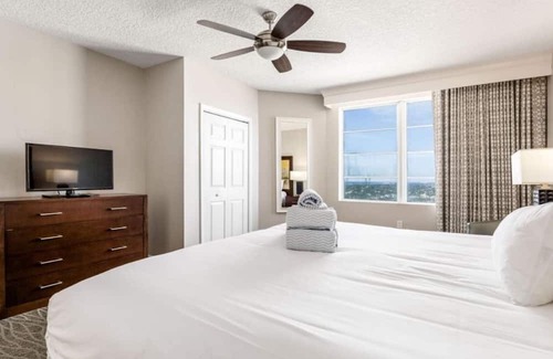 Brush - Stewarts Resort | Spacious 2-Bedroom Dlx. at Wyndham Ocean Walk: Beach Access, Pools & Family Fun!