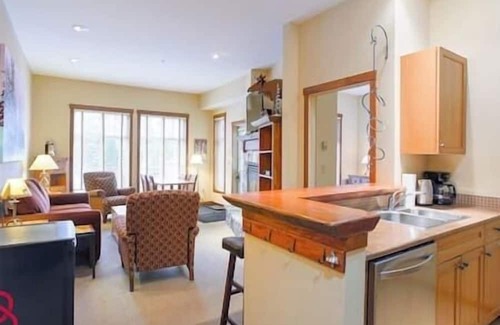 East Kootenay Apartment | 2 BDRM condo at Snow Creek, Fernie Alpine Resort