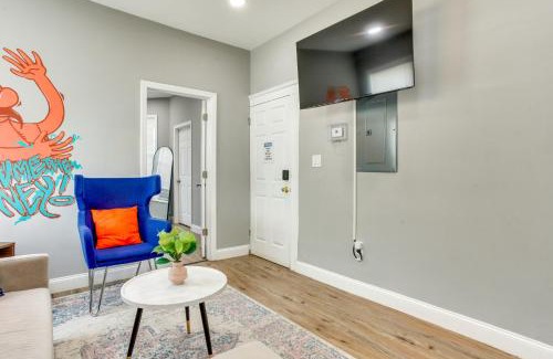 Elizabeth Apartment | Convenient Elizabeth Apartment with Private Balcony!