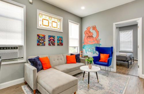Elizabeth Apartment | Convenient Elizabeth Apartment with Private Balcony!