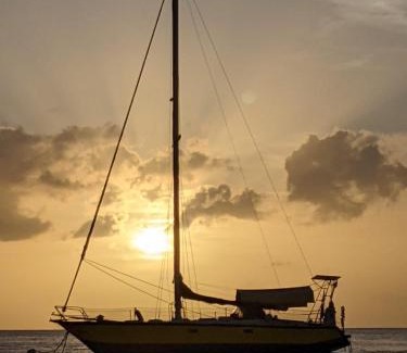 Tartane Boat Rental | Reve d antilles, petit déjeuner compris
