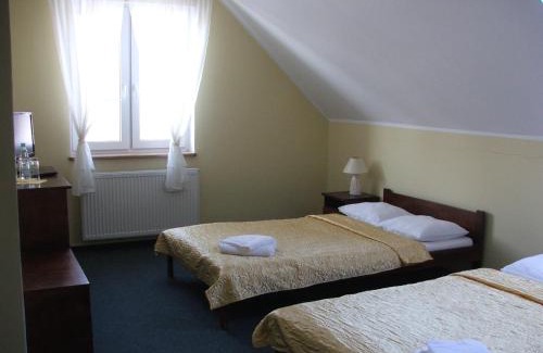Grabiny-Zameczek Hotel | Pawlakowa Zagroda