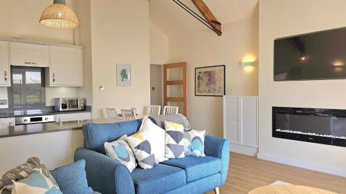 Market Drayton House | Pass the Keys Historic Barn Conversion- Your Countryside Retreat