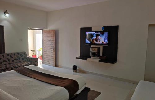 Mount Abu House | Laxmi Villa