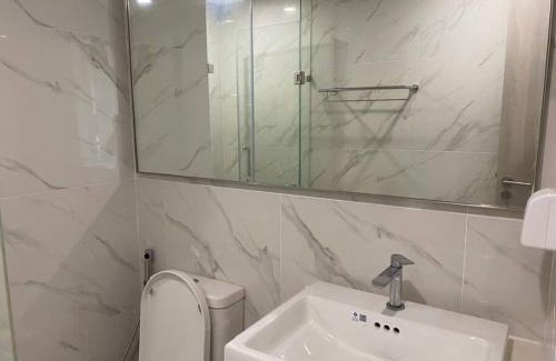 Tu Liem Apartment | Masteri C, ban công đông nam thoáng