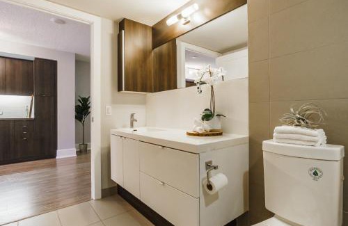 Toronto Entertainment District Hotel | 300 Front Suites
