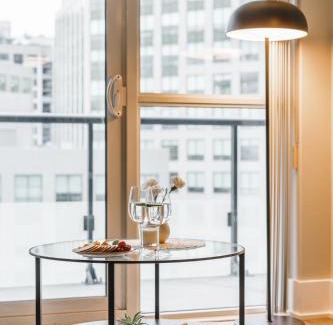 Toronto Entertainment District Hotel | 300 Front Suites