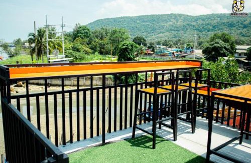 Khlong Yai Resort | Limlay House ริมเลเฮ้าส์