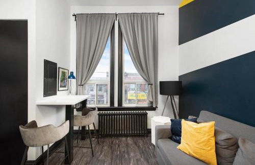 Fashion District Hotel | Making Memories - Queen Street