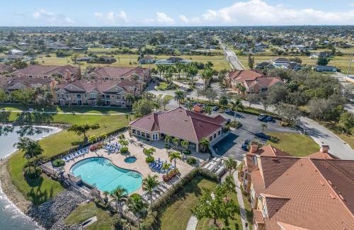 Diplomat House | WHAT A VIEW! Community Pool & HotTub, Fitness Center - Condo Concordia Gem - Roelens